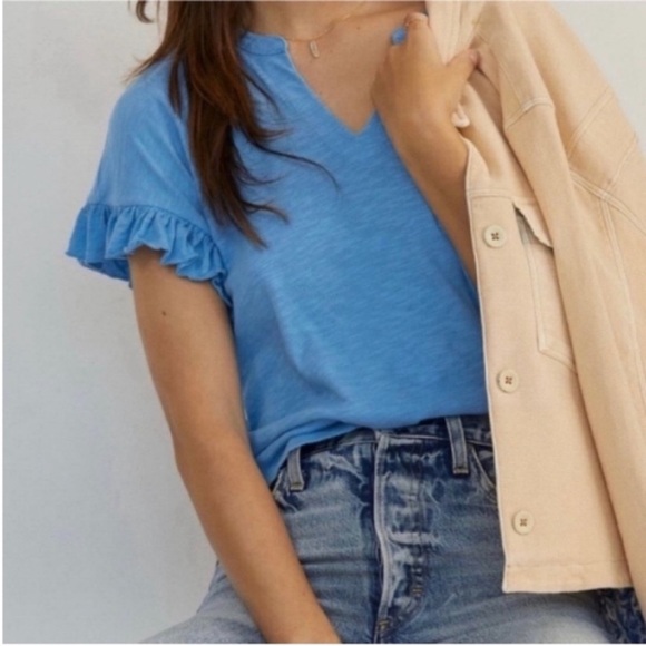 Anthropologie Tops - Anthropologie Pilcro Leila Tee blue ruffle relaxed fit split neck